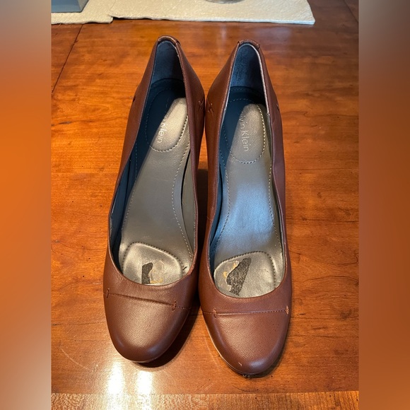 Calvin Klien Brown Platform Leather Round Toe Heels 6.5M - Picture 2 of 6